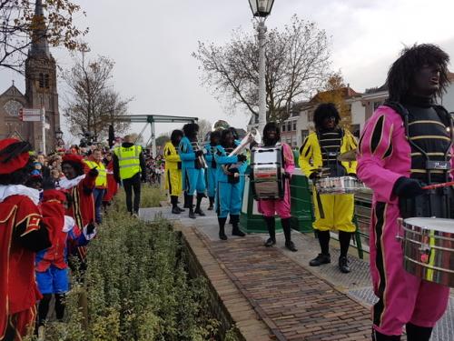 C586D13D-F5A8-4F0E-BC41-0C9480AEACAF